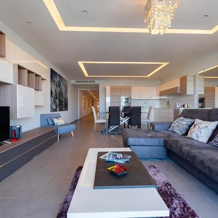 Three Bedroom With Sea Views Is-Swieqi