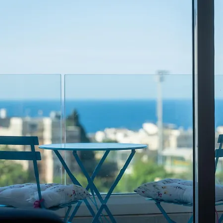 Apartment Three Bedroom With Sea Views